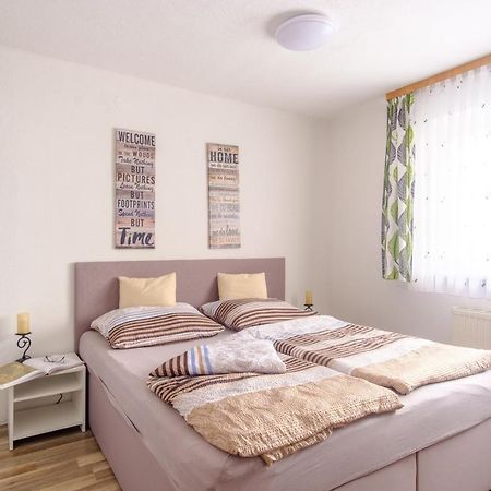 Ferienwohnung Agerblick 3 Zimmer Mit Kueche, 83M2 Lenzing 外观 照片