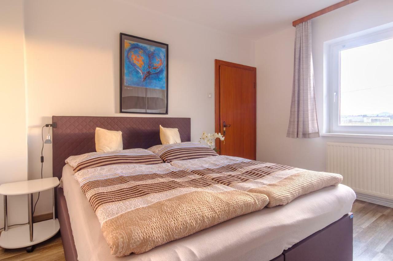 Ferienwohnung Agerblick 3 Zimmer Mit Kueche, 83M2 Lenzing 外观 照片